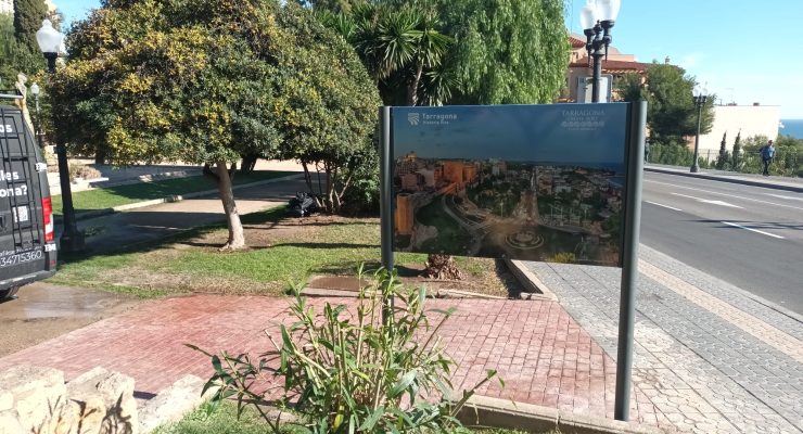 Señalética tótems y varios